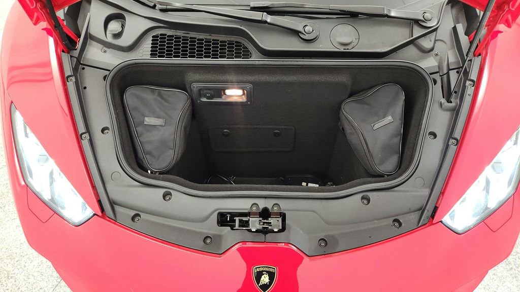 Used 2015 Lamborghini Huracan LP 610-4 image 29