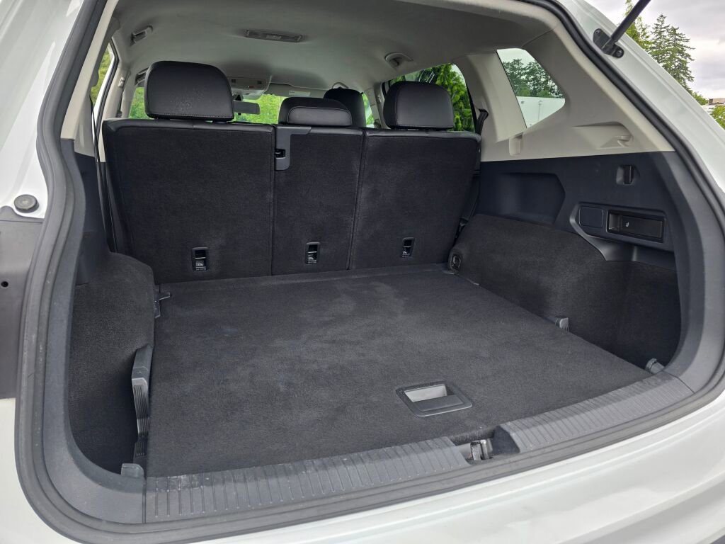 Used 2020 Volkswagen Tiguan SE image 19