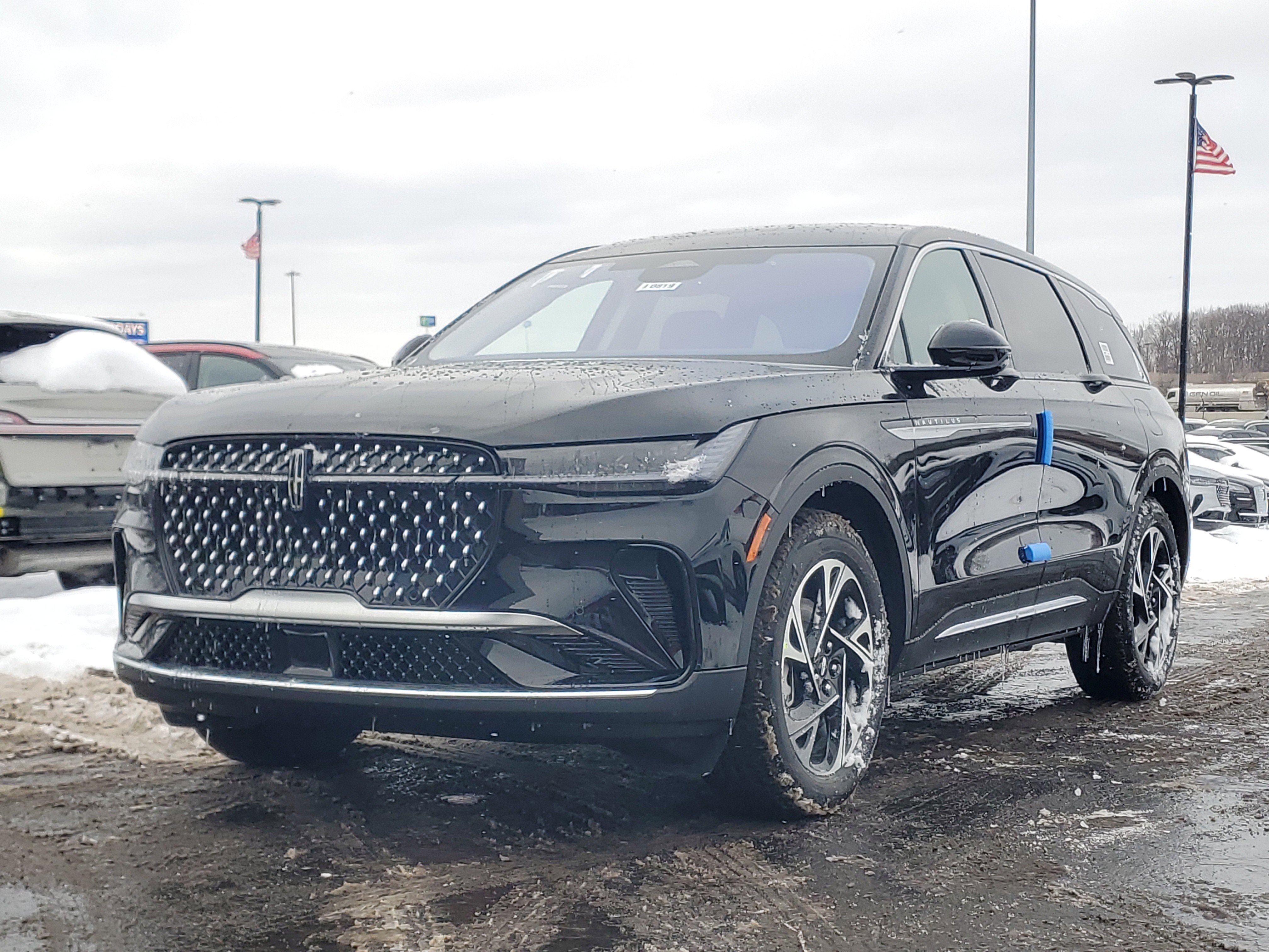 New 2026 Lincoln Nautilus Premier image 2