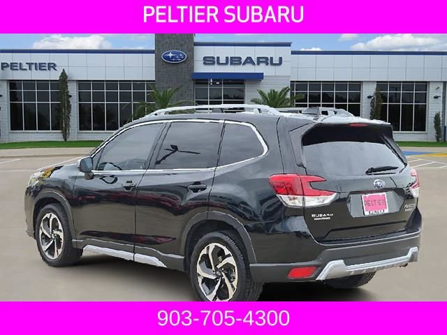 Used 2022 Subaru Forester Touring AWD/4WD image 4
