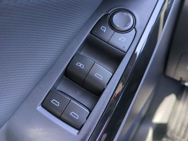 New 2026 Chevrolet Equinox LT image 24