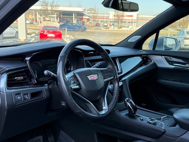 Used 2020 Cadillac XT6 Premium Luxury image 11