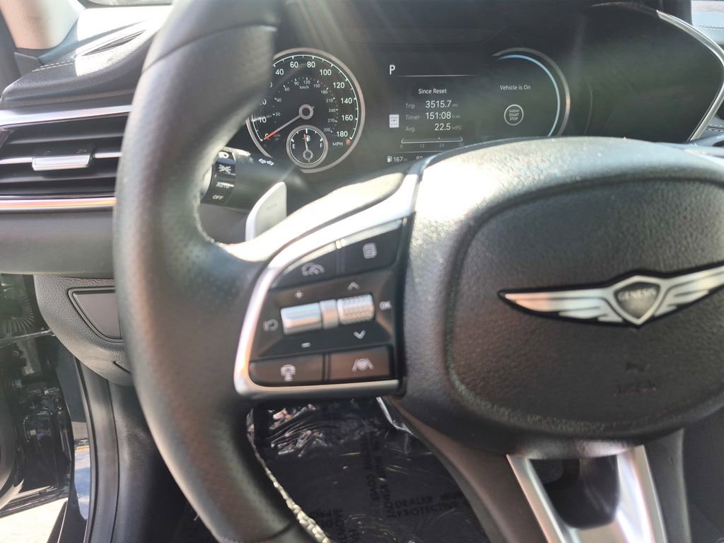 Used 2026 Genesis G70 2.5T image 13