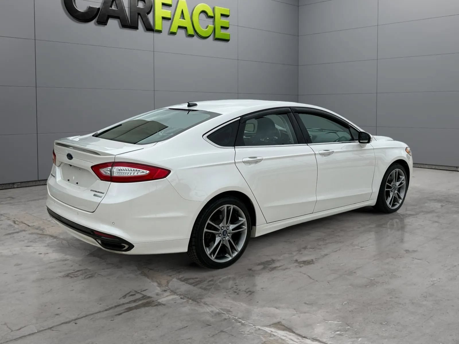 Used 2016 Ford Fusion Titanium FWD image 13