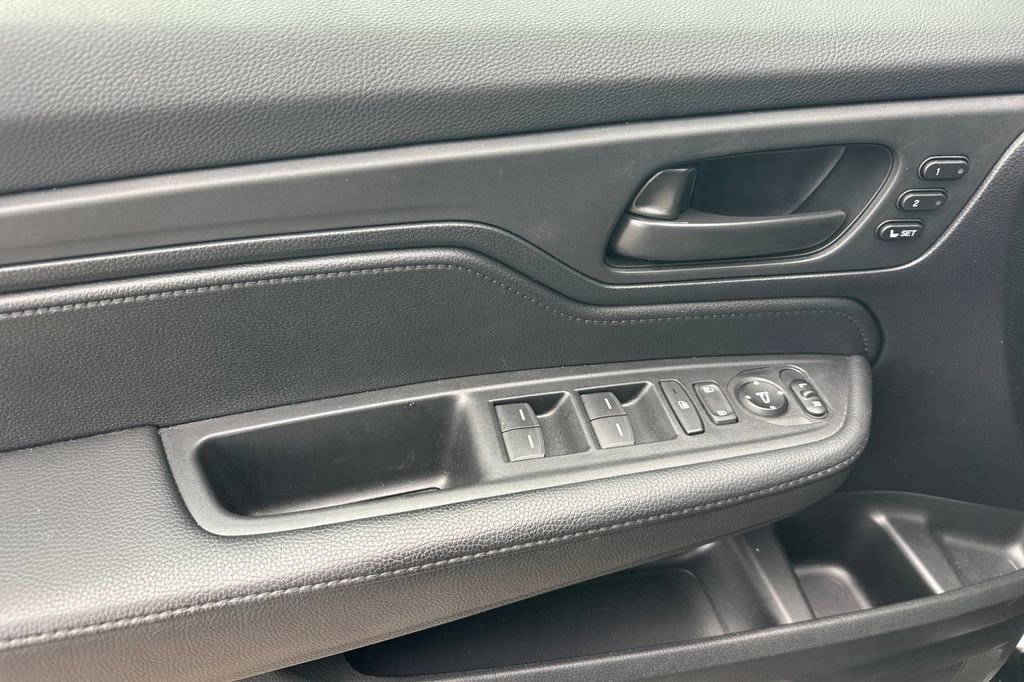 Certified 2025 Honda Odyssey Sport-L image 11
