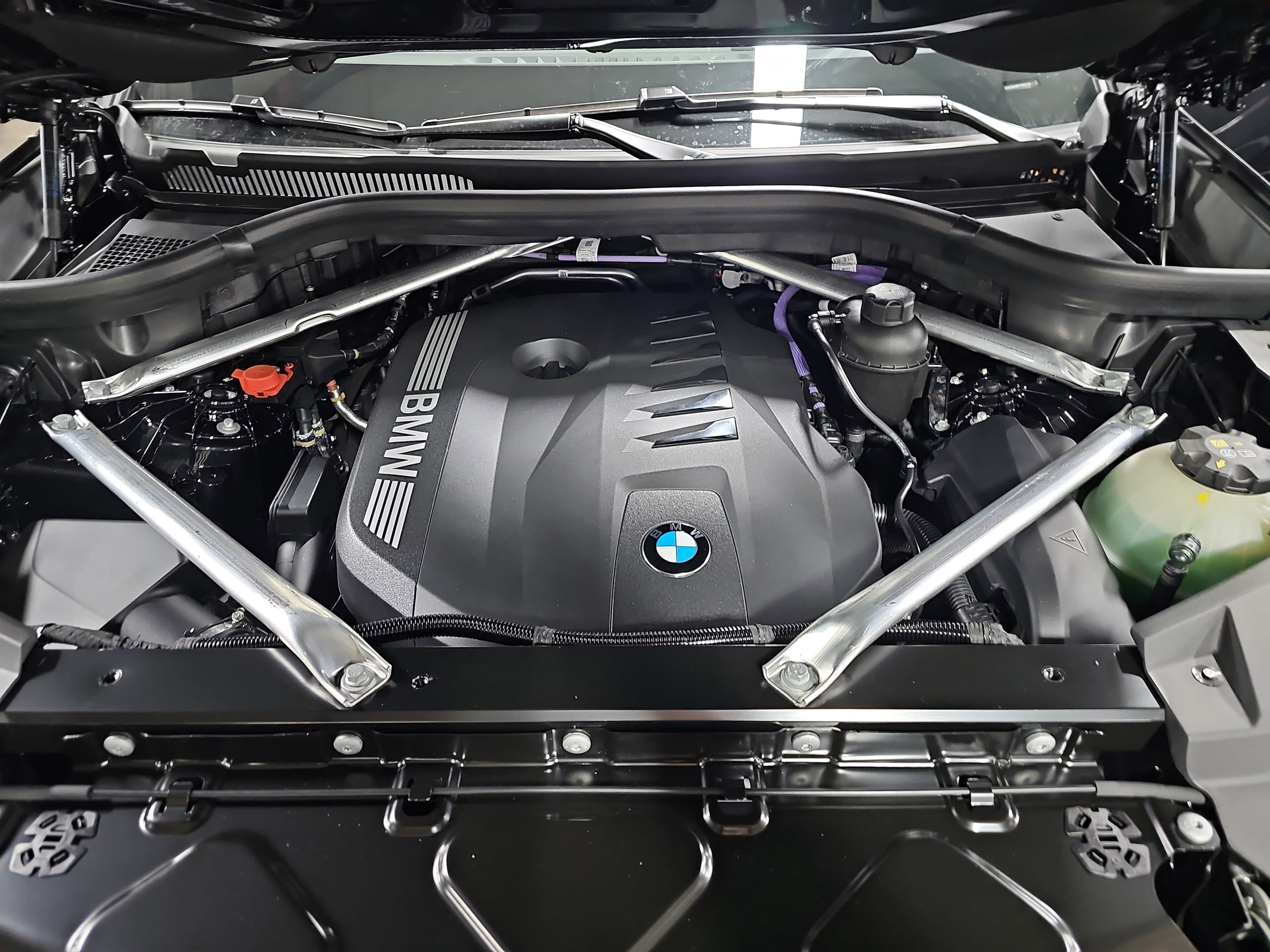 New 2026 BMW X5 xDrive40i w/ Climate Comfort Package image 33