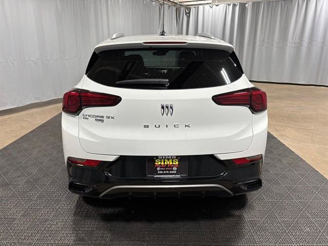 New 2026 Buick Encore GX Sport Touring image 5