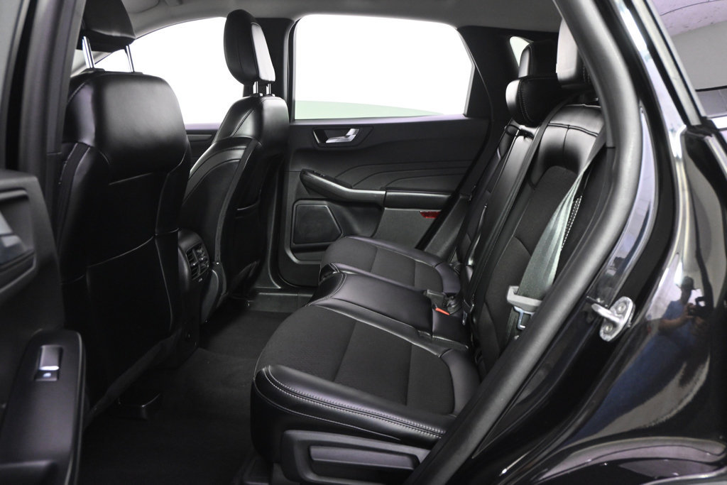 Used 2025 Ford Escape SE FWD image 21