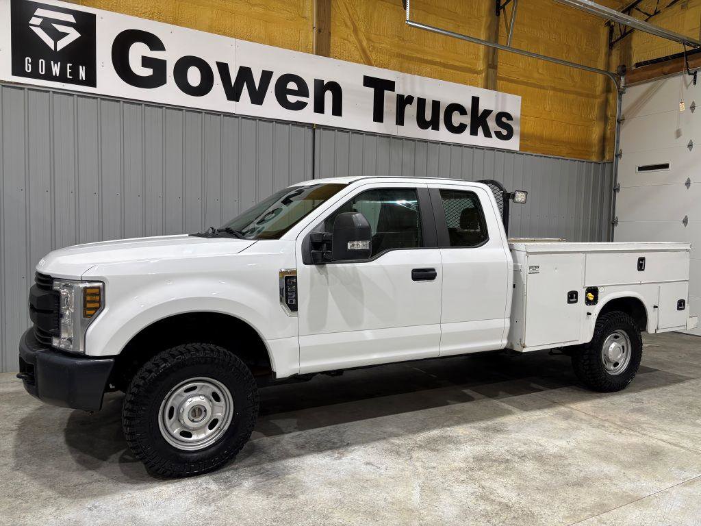 Used 2018 Ford F250 XL w/ Power Equipment Group AWD/4WD image 4