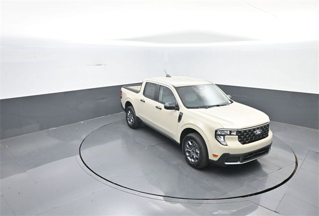 New 2025 Ford Maverick XLT image 21