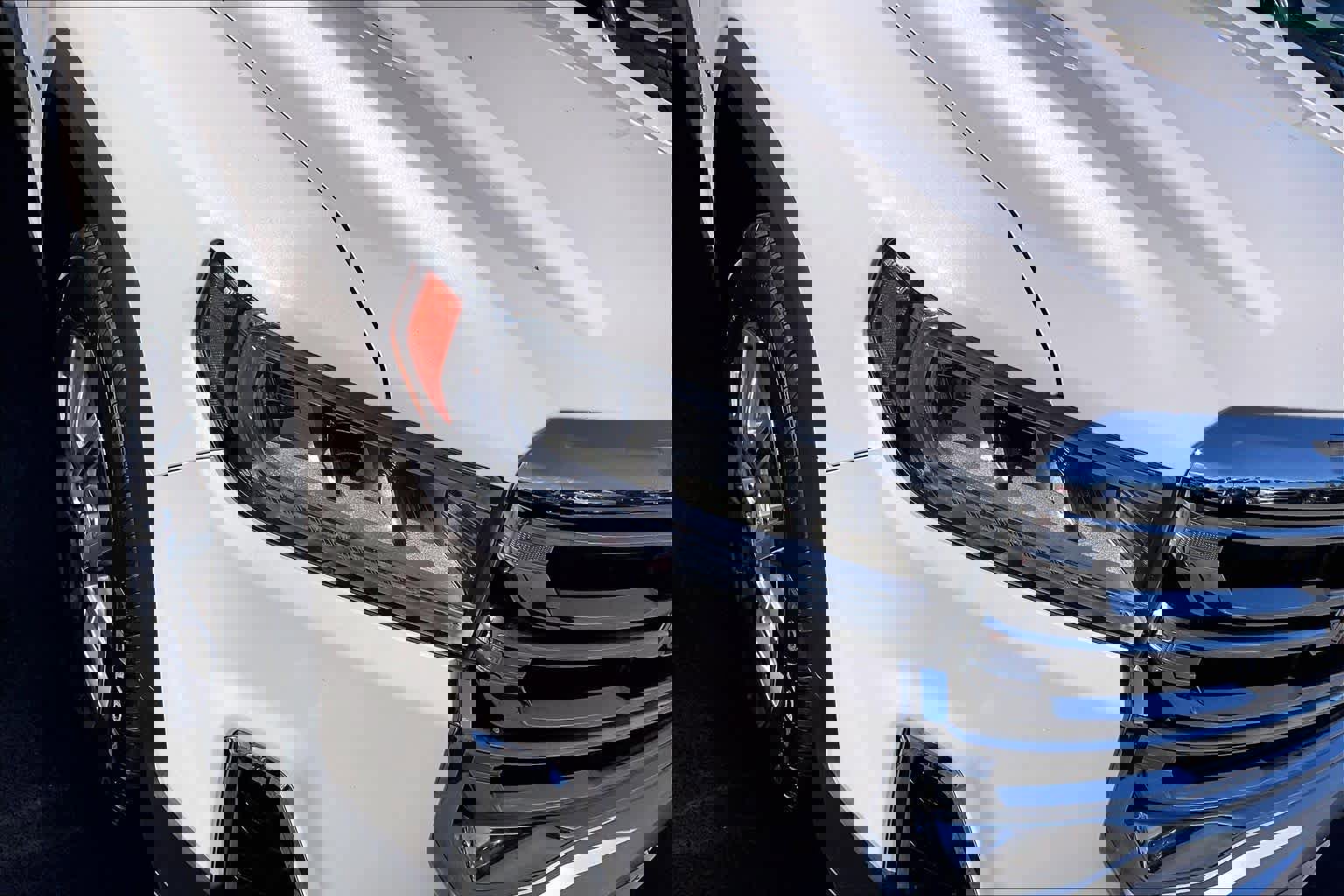 Used 2021 GMC Acadia SLT image 28