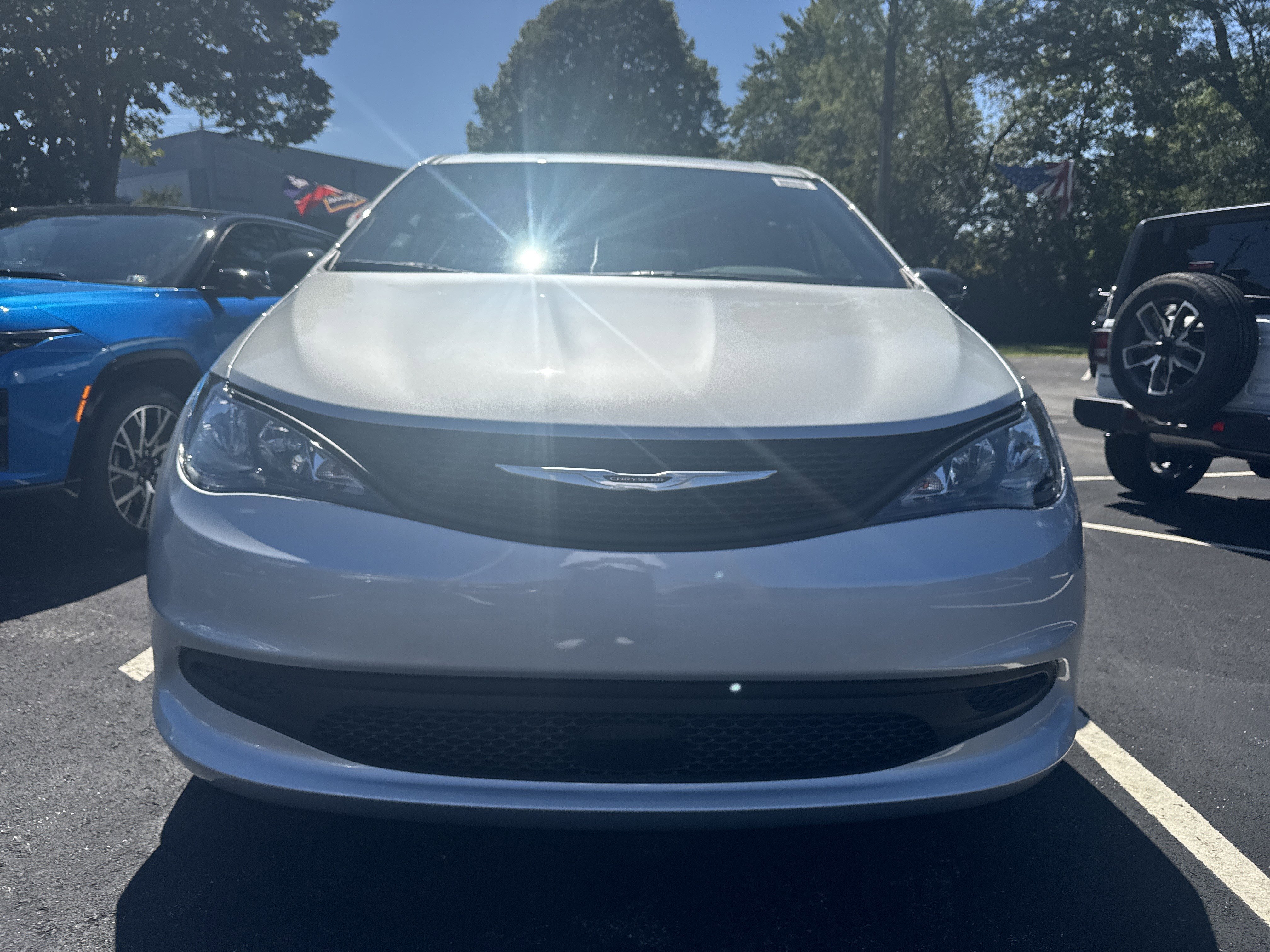 New 2026 Chrysler Voyager LX image 2