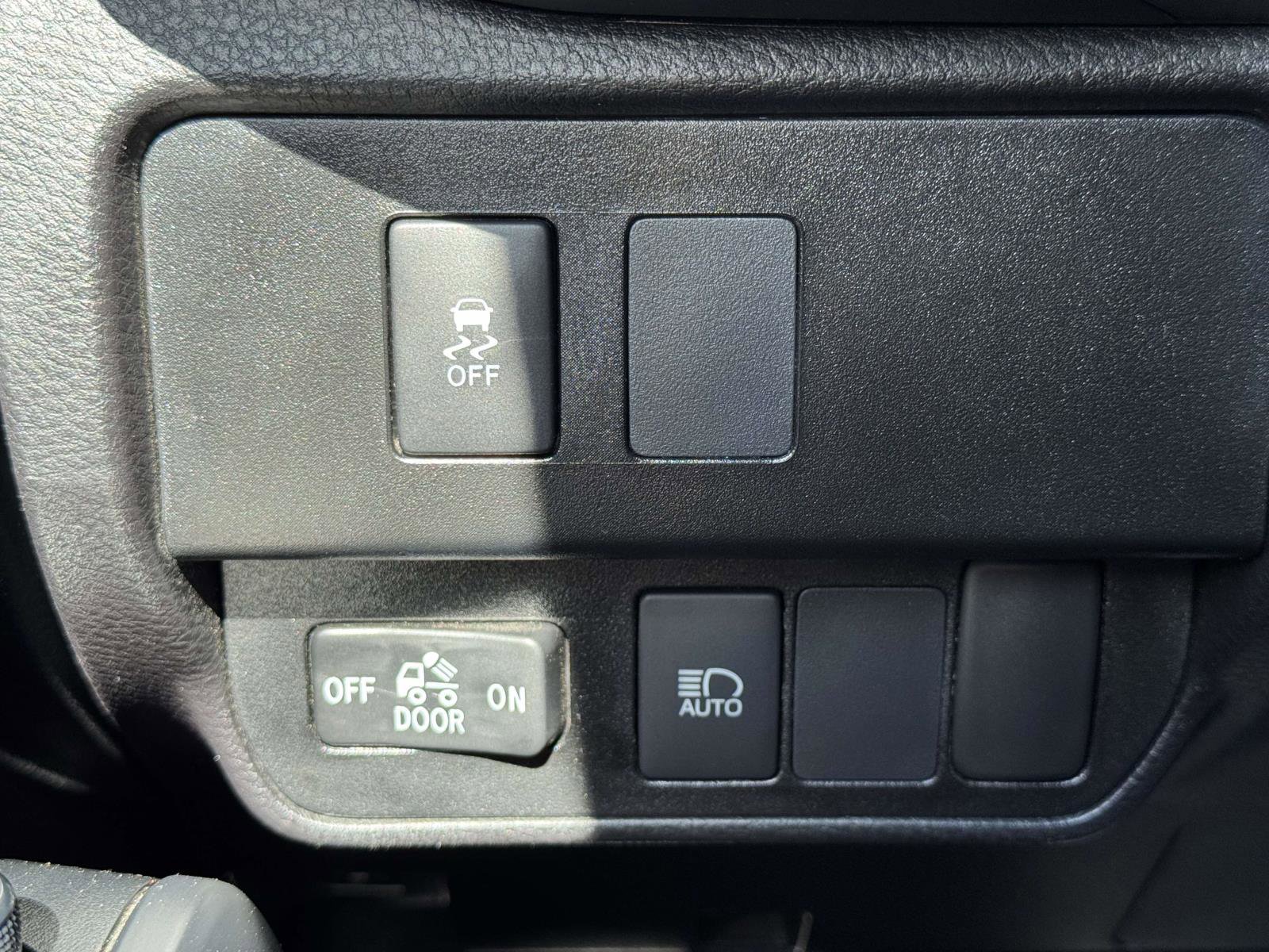 Certified 2022 Toyota Tacoma SR image 18