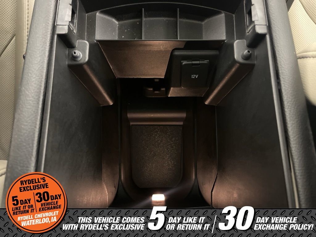 Used 2017 Ford Edge Titanium w/ Equipment Group 301A image 44