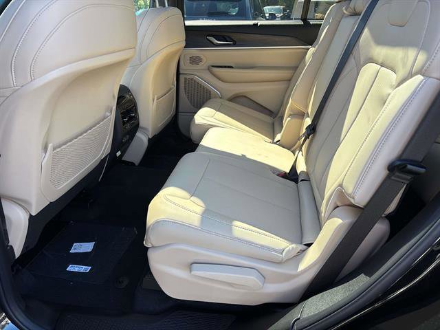 New 2025 Jeep Grand Cherokee L Limited image 6