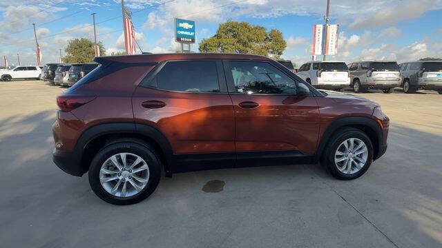 Used 2021 Chevrolet TrailBlazer LS FWD image 9