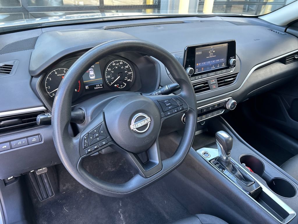 Used 2024 Nissan Altima 2.5 S FWD image 33
