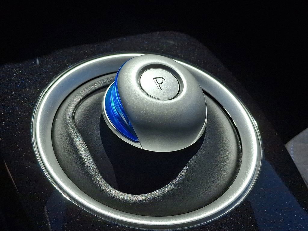 Used 2016 Nissan Leaf SV FWD image 16