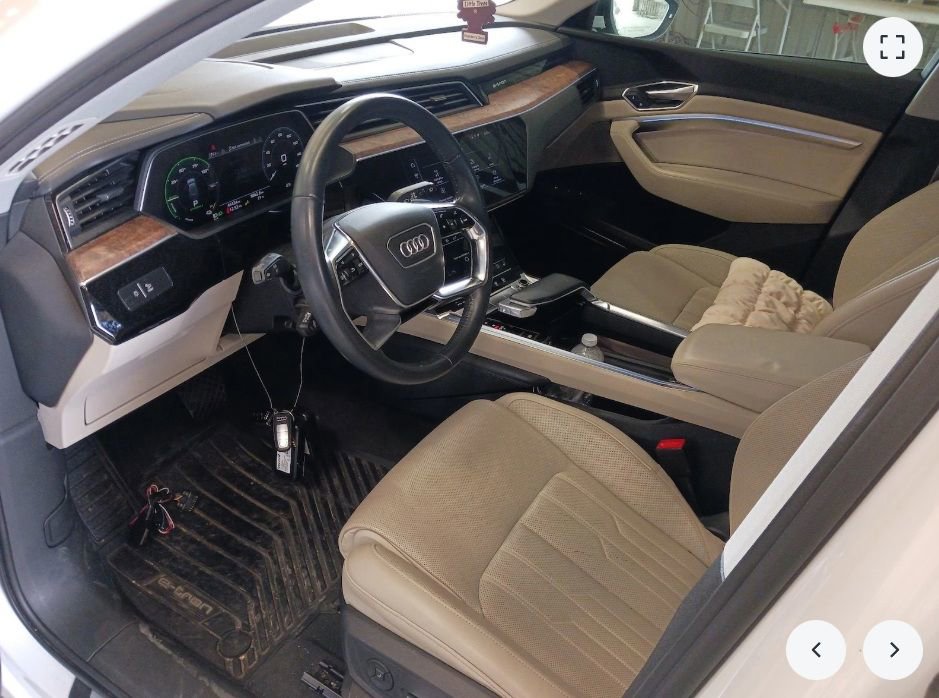 Used 2019 Audi e-tron Prestige AWD/4WD image 2