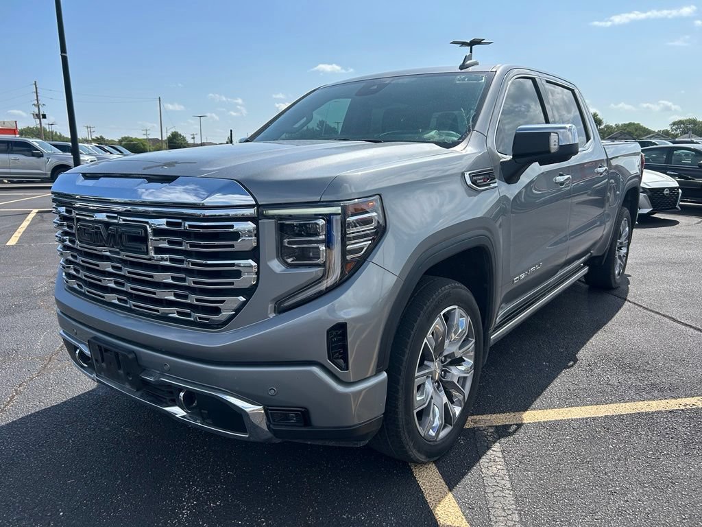Used 2024 GMC Sierra 1500 Denali AWD/4WD image 7