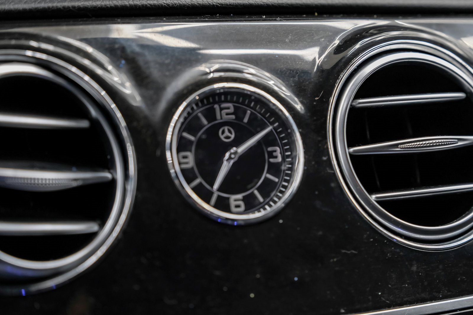 Used 2019 Mercedes-Benz S 450 Sedan image 34