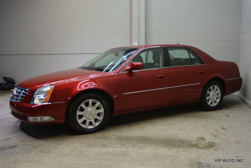 Used 2010 Cadillac DTS image 30
