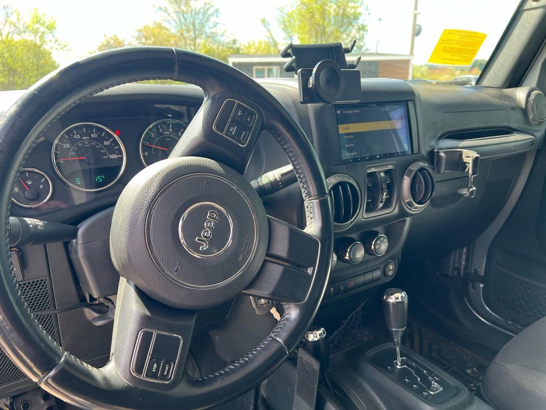 Used 2018 Jeep Wrangler Unlimited Sport S AWD/4WD image 3