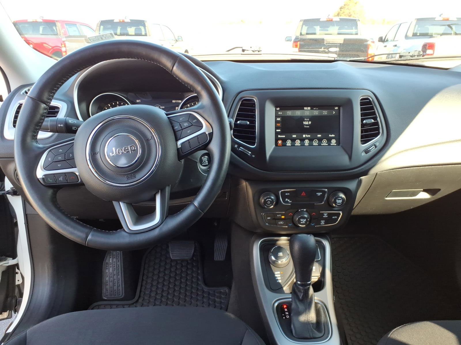 Used 2018 Jeep Compass Sport w/ Tech Group image 13