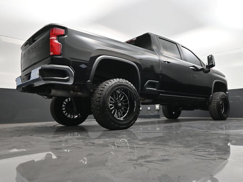 Used 2024 Chevrolet Silverado 2500 LTZ w/ LTZ Plus Package AWD/4WD image 25