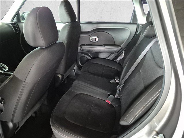 Used 2016 Kia Soul FWD image 16