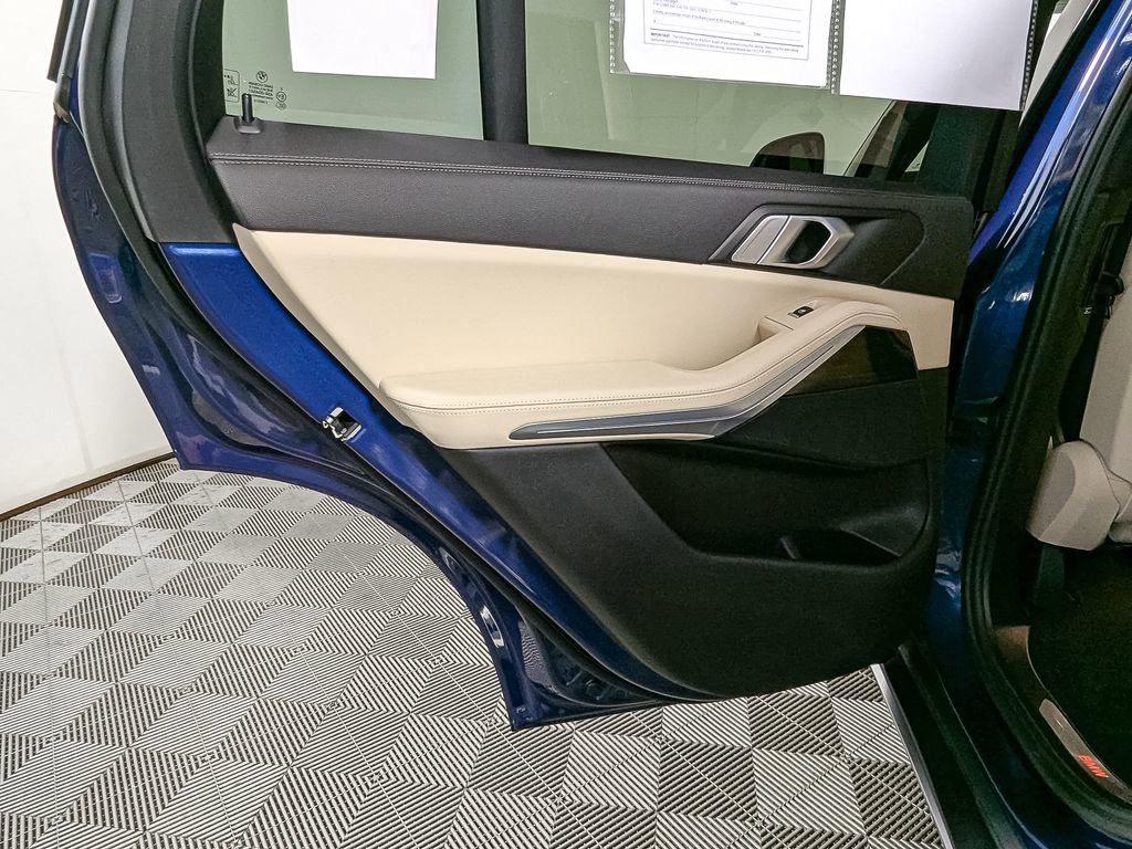 Used 2021 BMW X5 xDrive40i w/ Convenience Package image 40