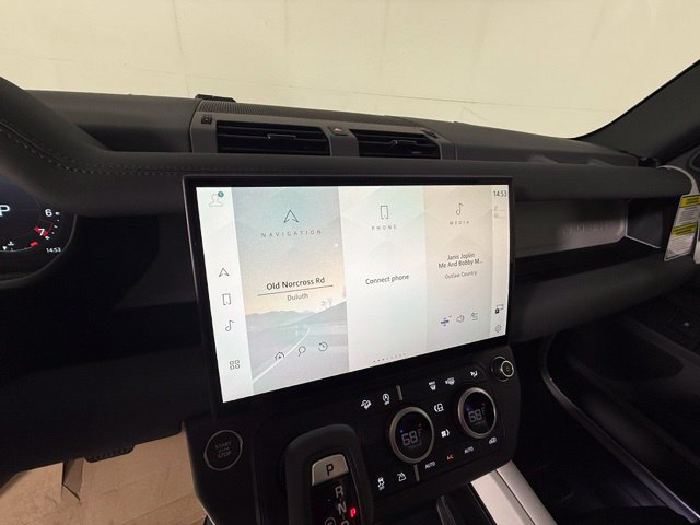 New 2026 Land Rover Defender 110 S AWD/4WD image 21