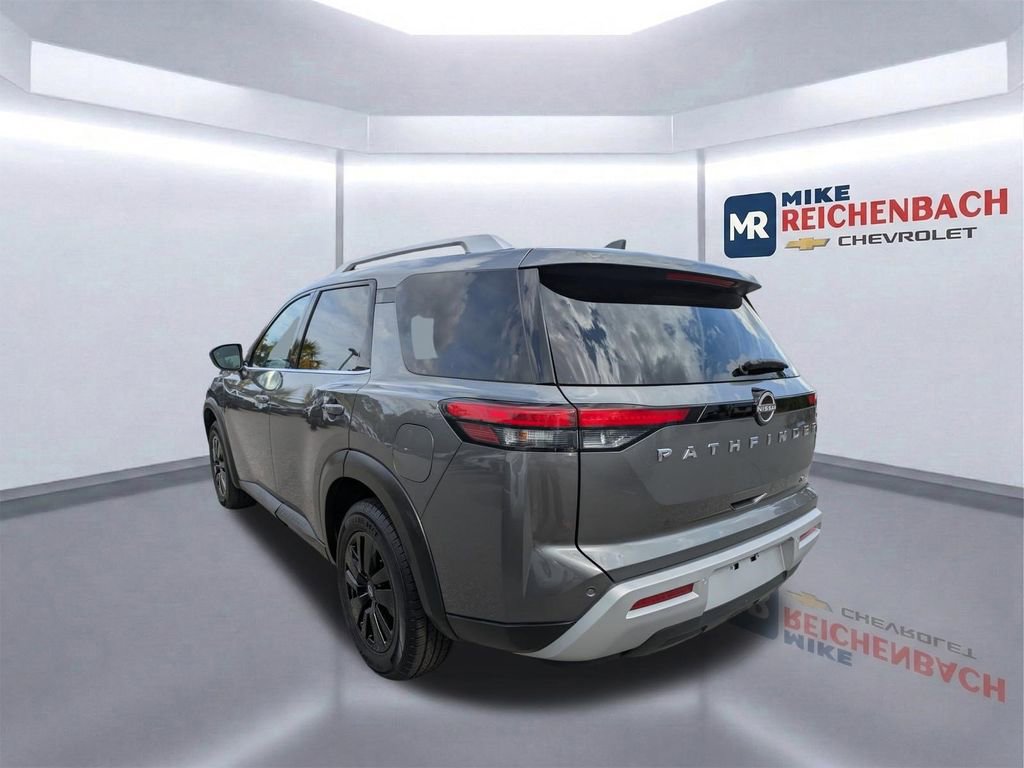 Used 2023 Nissan Pathfinder SL image 6