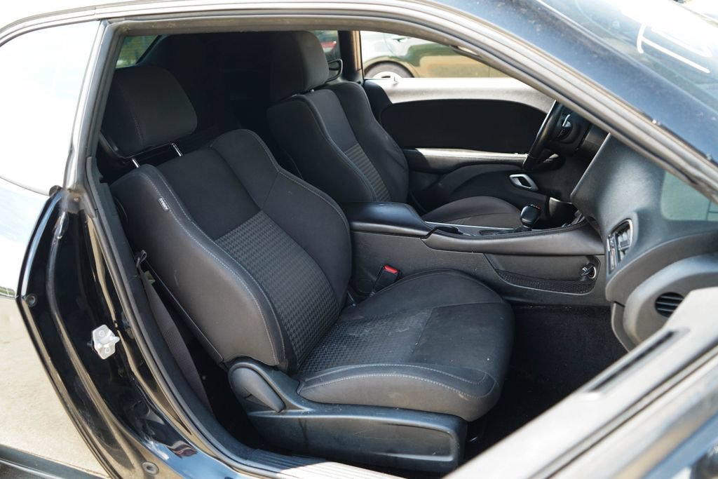 Used 2019 Dodge Challenger R/T w/ Shaker Package RWD image 11