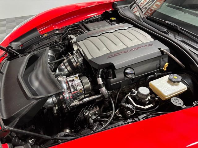 Used 2019 Chevrolet Corvette Stingray Coupe w/ 1LT image 7