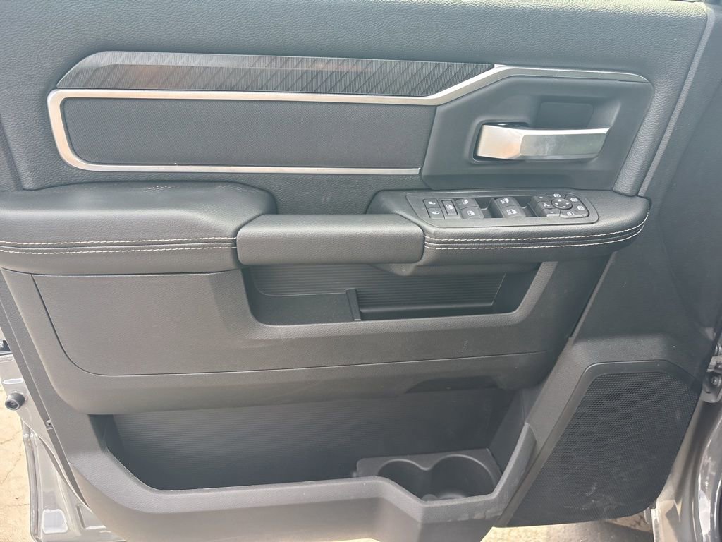 New 2026 RAM 2500 Big Horn AWD/4WD image 14