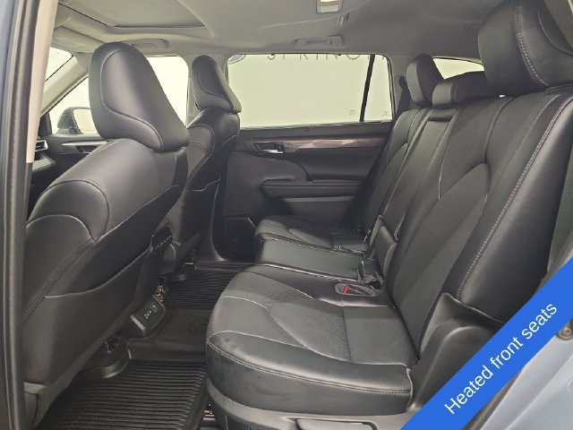 Used 2022 Toyota Highlander Limited w/ Protection Package #3 (TMS) AWD/4WD image 19