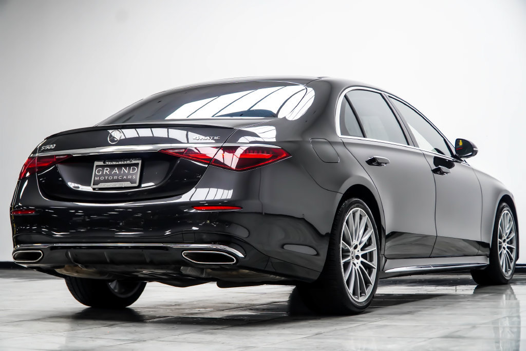 Used 2022 Mercedes-Benz S 500 4MATIC w/ AMG Line Package image 16