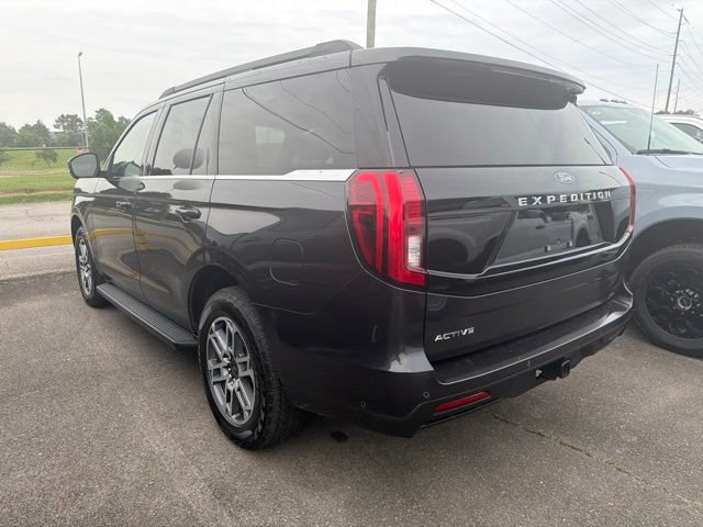 Used 2025 Ford Expedition Active AWD/4WD image 14