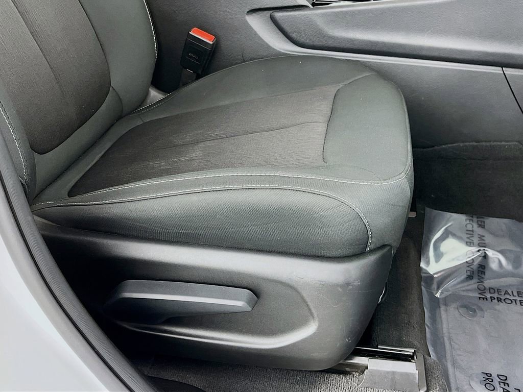 Used 2023 Jeep Grand Cherokee L Laredo image 33