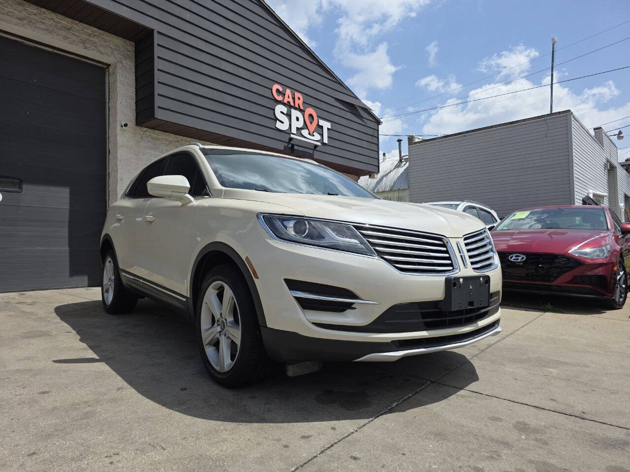 Used 2018 Lincoln MKC Premiere AWD/4WD image 1
