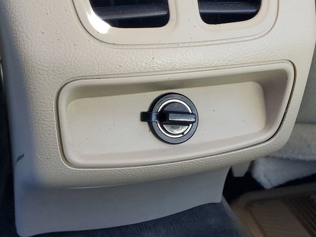 Used 2014 Ford Taurus SEL FWD image 30