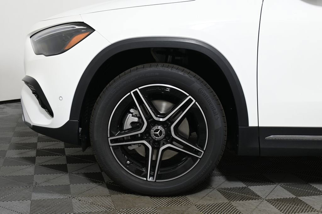 Certified 2026 Mercedes-Benz GLA 250 4MATIC image 11