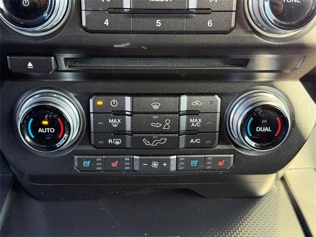 Used 2016 Ford F150 Lariat w/ Equipment Group 502A Luxury image 25