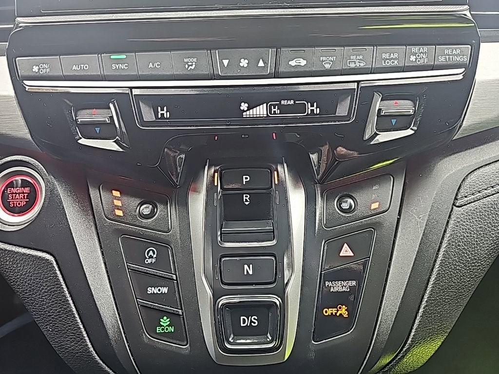 Used 2025 Honda Odyssey Sport-L image 19