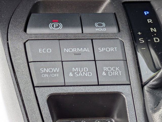 Used 2024 Toyota RAV4 LE image 21