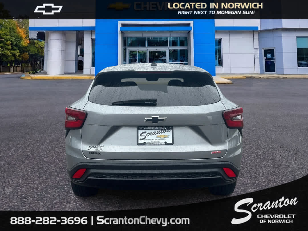 Certified 2024 Chevrolet Trax RS w/ Driver Confidence Package image 7