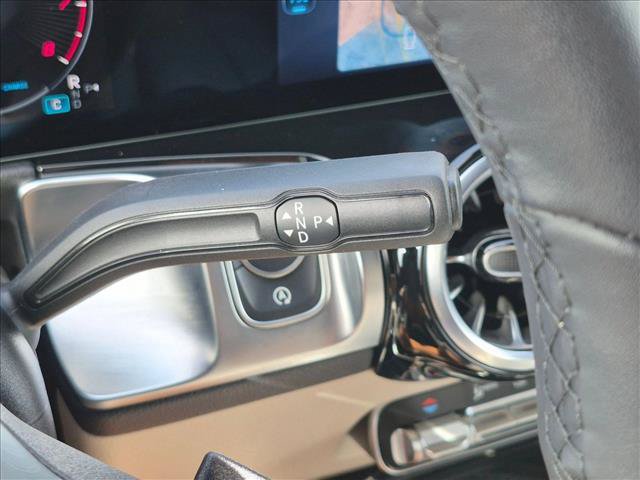 Used 2026 Mercedes-Benz GLB 250 image 12