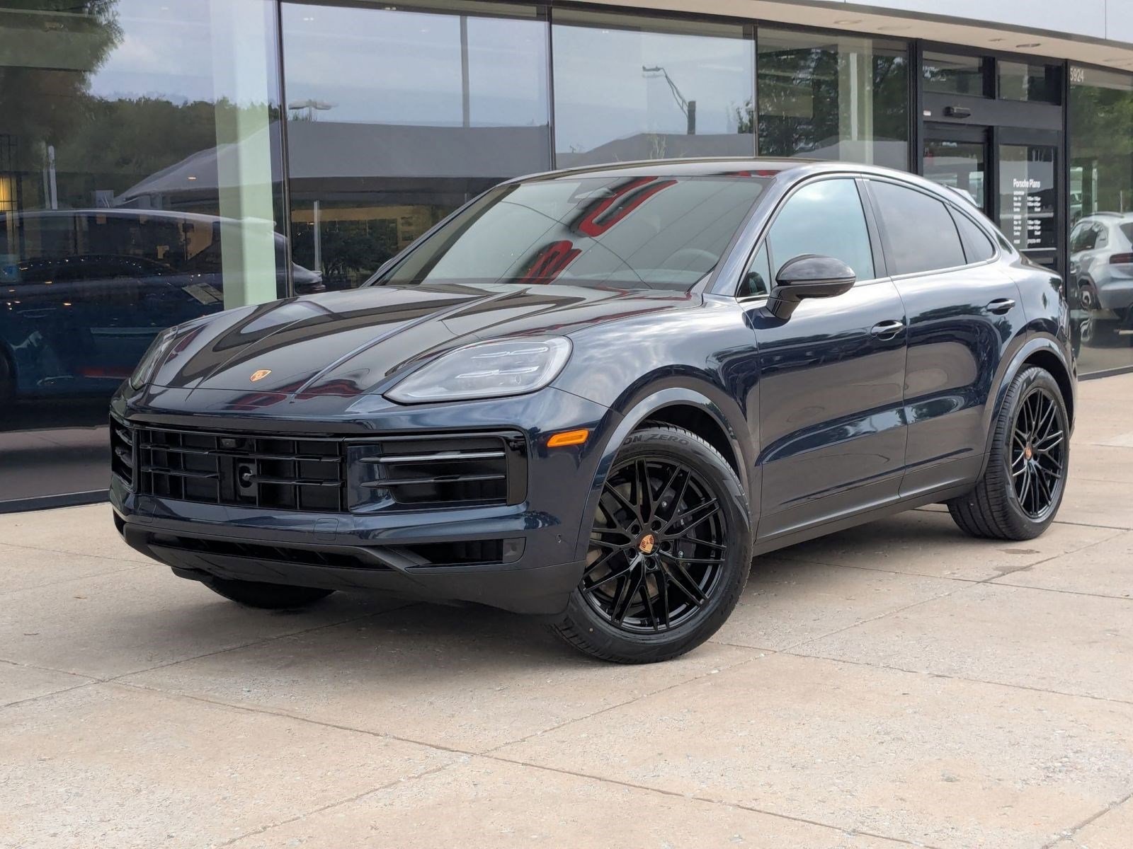 New 2026 Porsche Cayenne Coupe AWD/4WD image 1