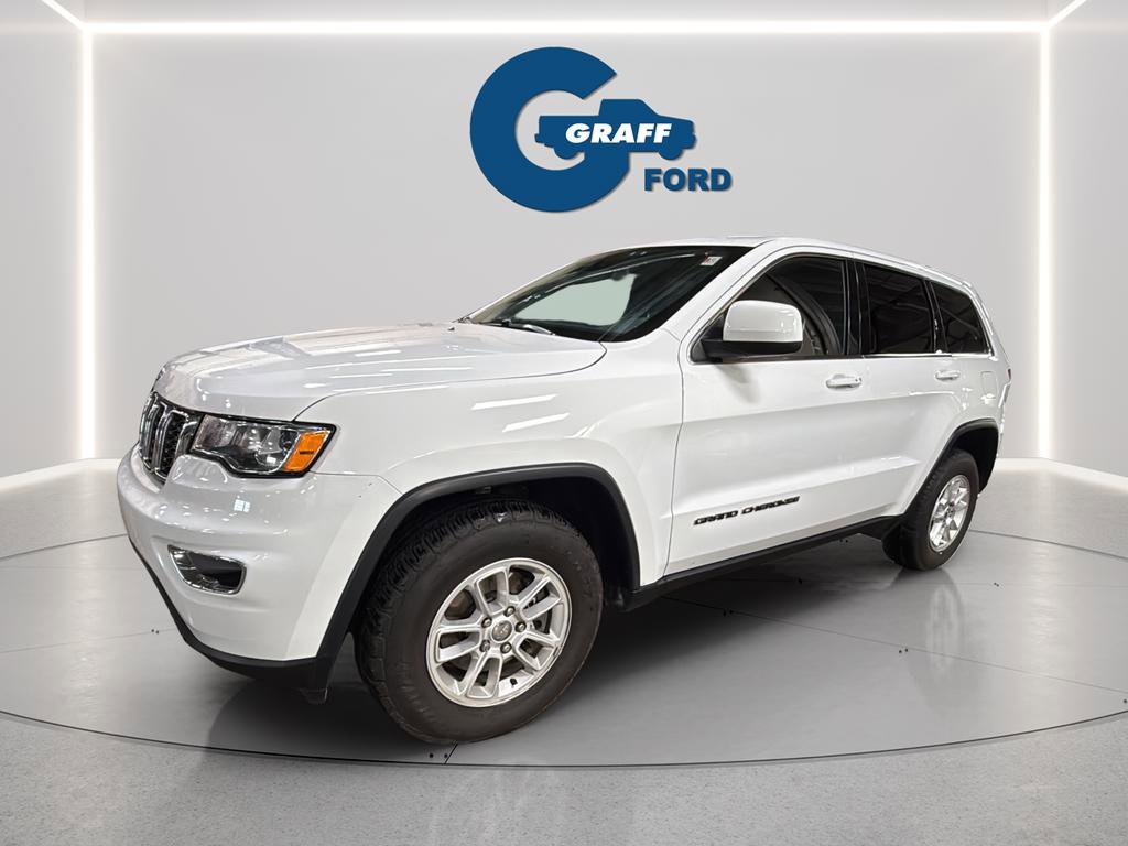 Used 2019 Jeep Grand Cherokee Laredo image 2